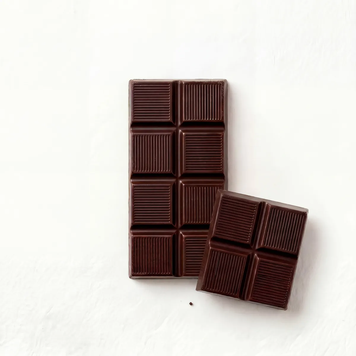 Dark Chocolate Plain Bar 70g thumbnail 2